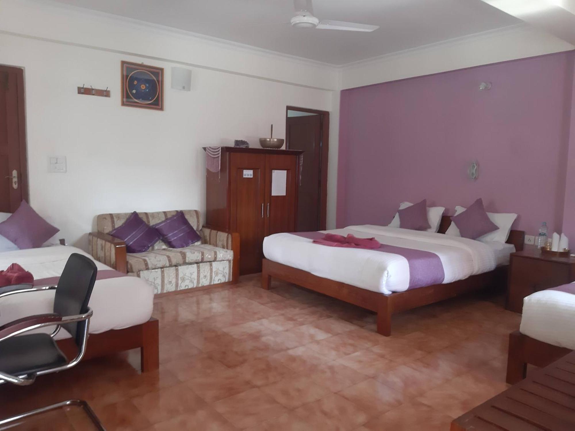 Blue Planet Lodge & Restaurant Pokhara Kültér fotó